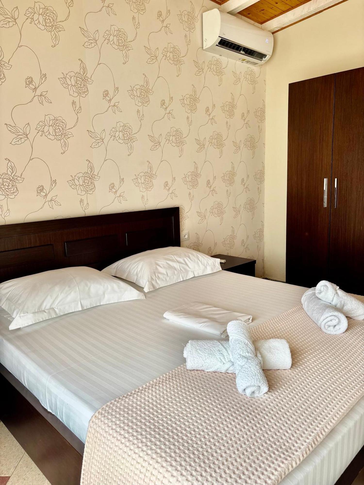 Blen Grand Hotel 3*