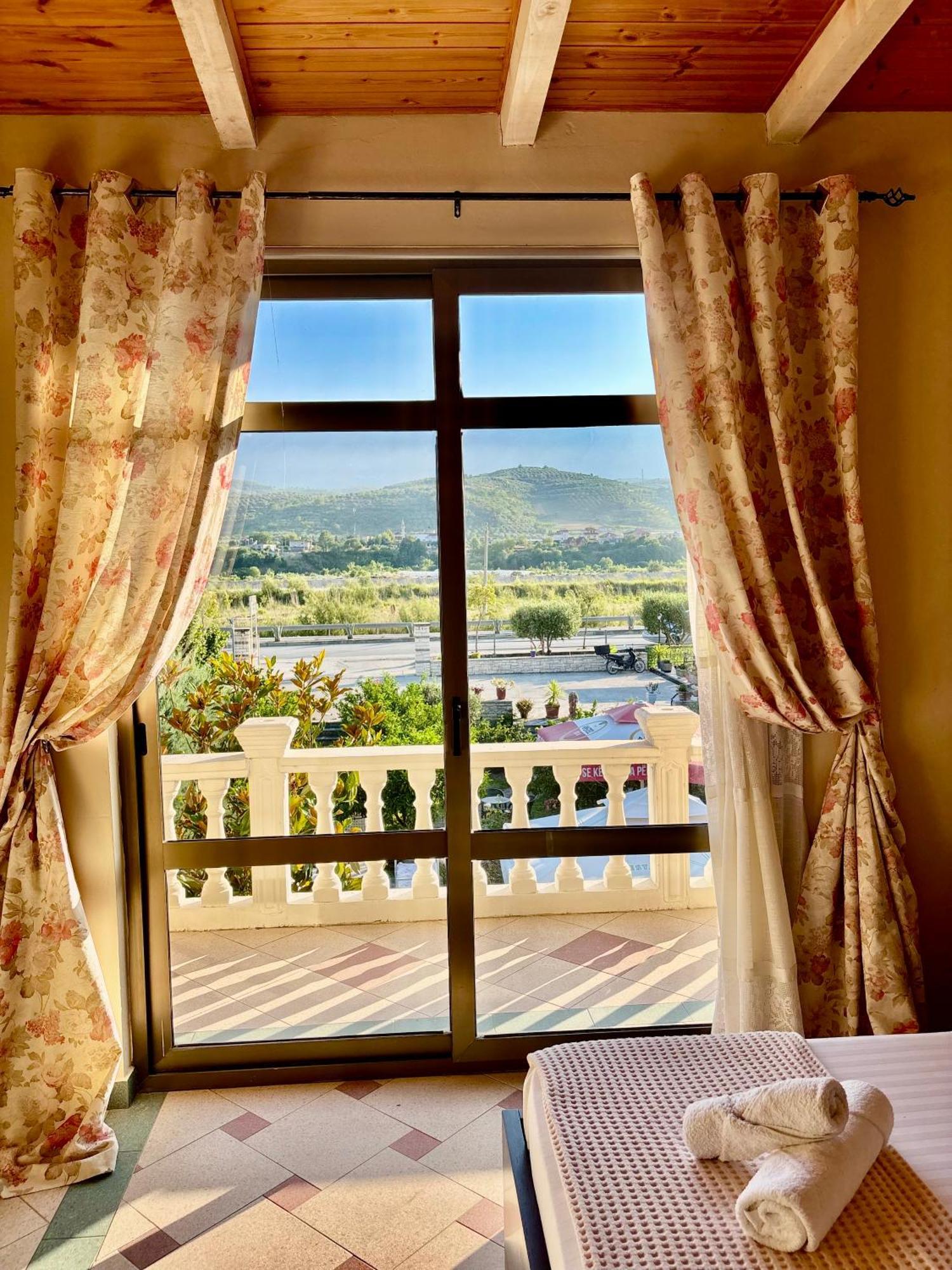 Blen Grand Hotel 3*